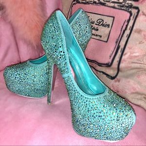 SIZE 7/8 Crystal Rhinestone Platform Heels